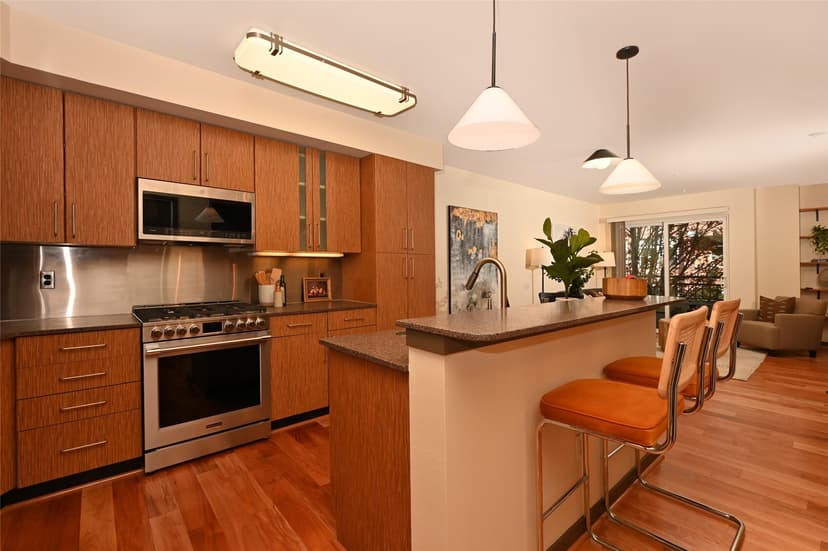 Property photo for 413 NE 70th Street #210, Seattle photo 11