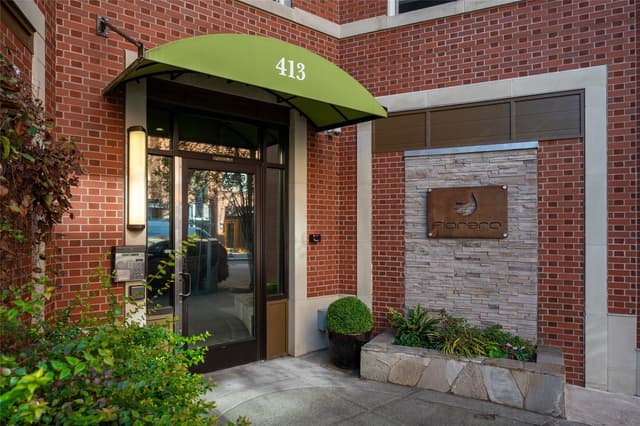 Property photo for 413 NE 70th Street #210, Seattle photo 2