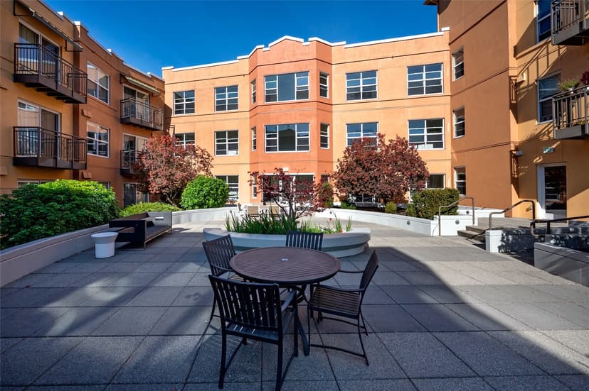 Property photo for 413 NE 70th Street #210, Seattle photo 17