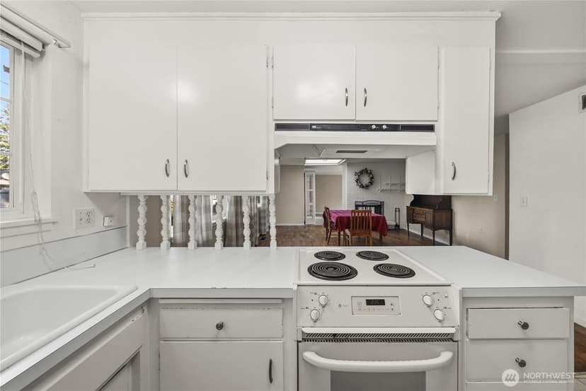 Property photo for 8629 108th Street SW, Lakewood photo 12