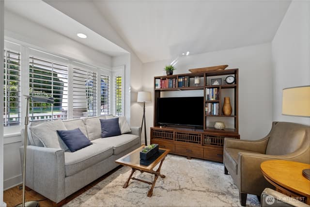 Property photo for 1817 49th Street Court NW, Gig Harbor photo 5