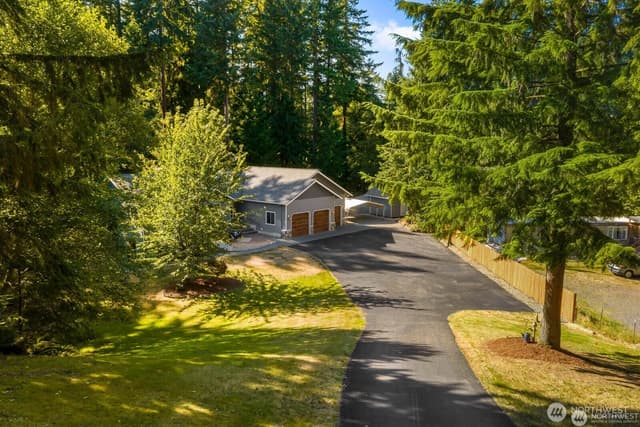 Property photo for 19413 327th Avenue NE, Duvall photo 2