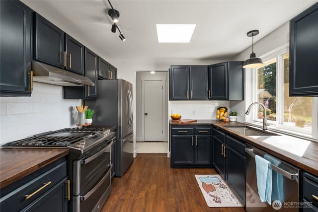 Property photo for 9628 S 214th Street, Kent photo 5