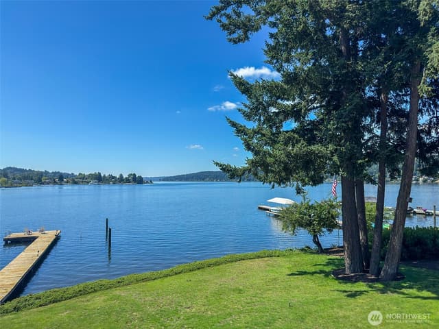 Property photo for 11055 SE Lake Road, Bellevue