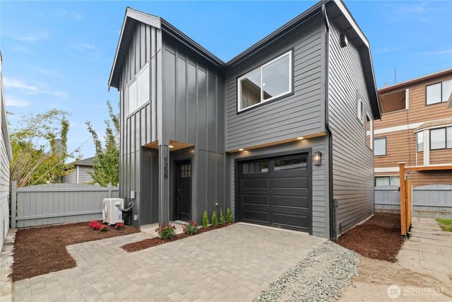 Property photo for 935 NW 61st Street #B, Seattle photo 2