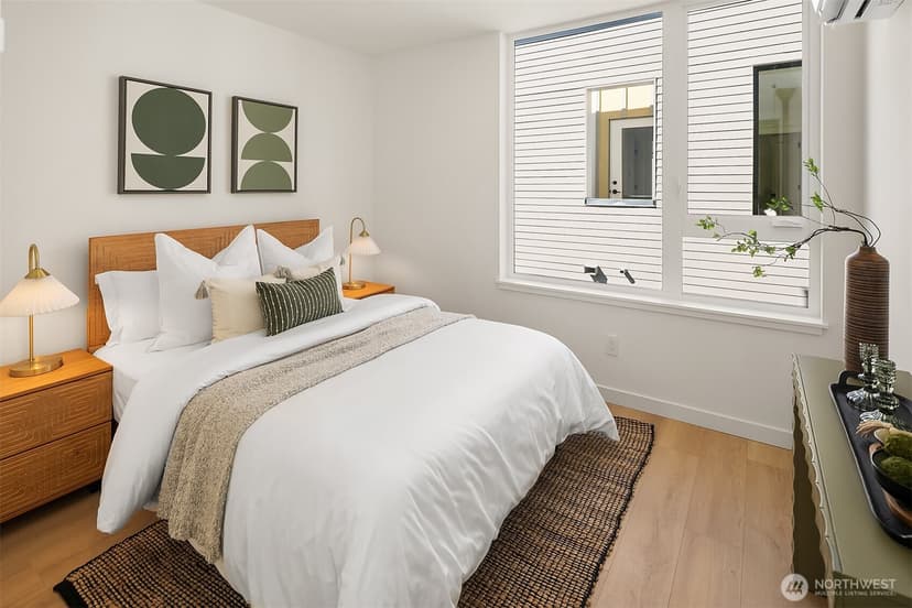 Property photo for 2532 B 30th Avenue W, Seattle photo 6