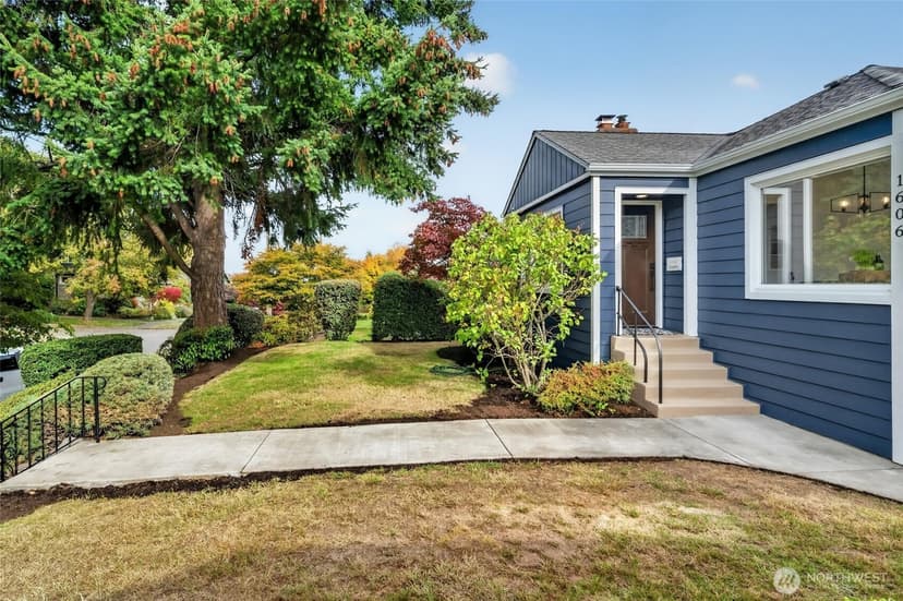 Property photo for 1606 42nd Avenue SW, Seattle photo 2