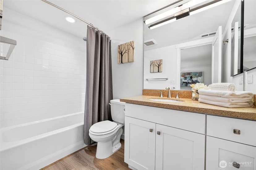 Property photo for 1606 42nd Avenue SW, Seattle photo 17