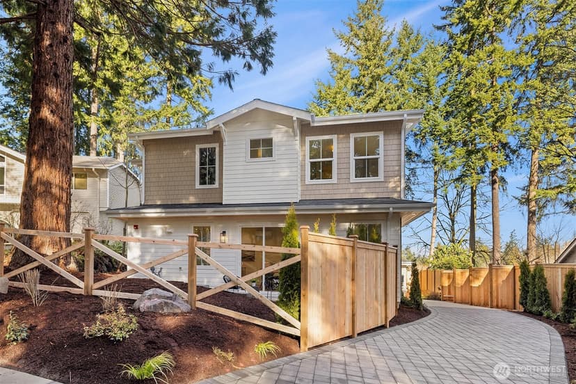 Property photo for 11814 NE 103rd Place, Seattle photo 26