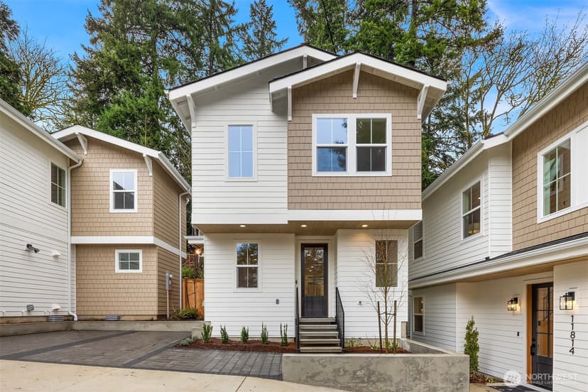 Property photo for 11814 NE 103rd Place, Seattle photo 16