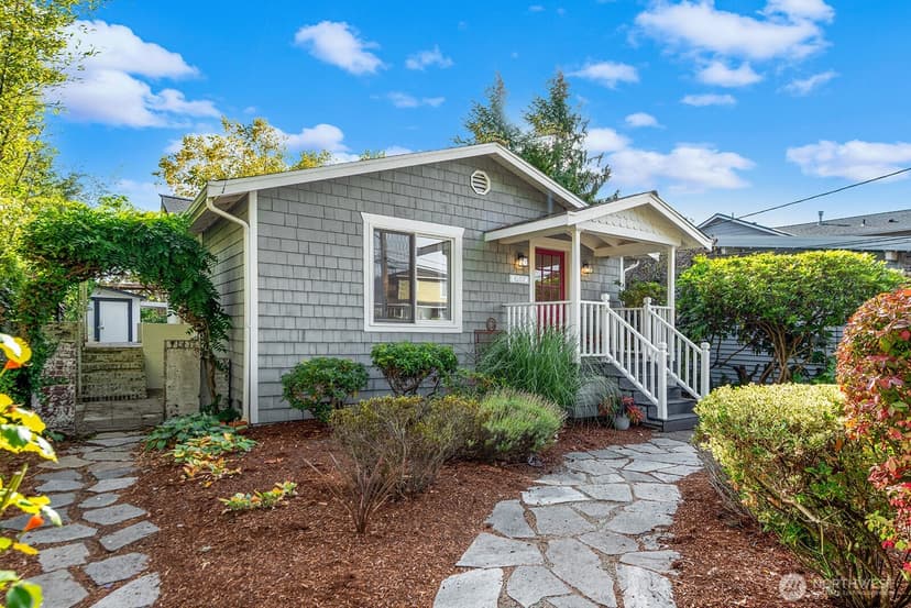 Property photo for 4107 SW Southern Street, Seattle photo 2