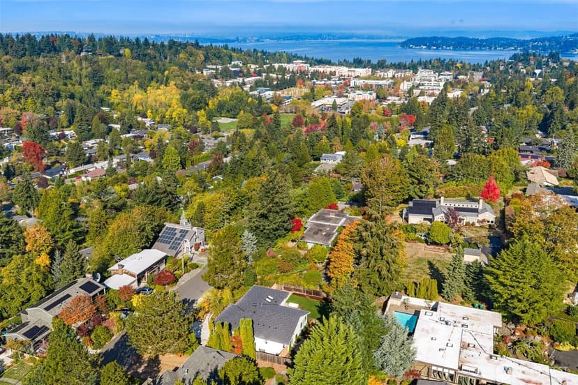 Property photo for 3720 80th Avenue SE, Mercer Island photo 32
