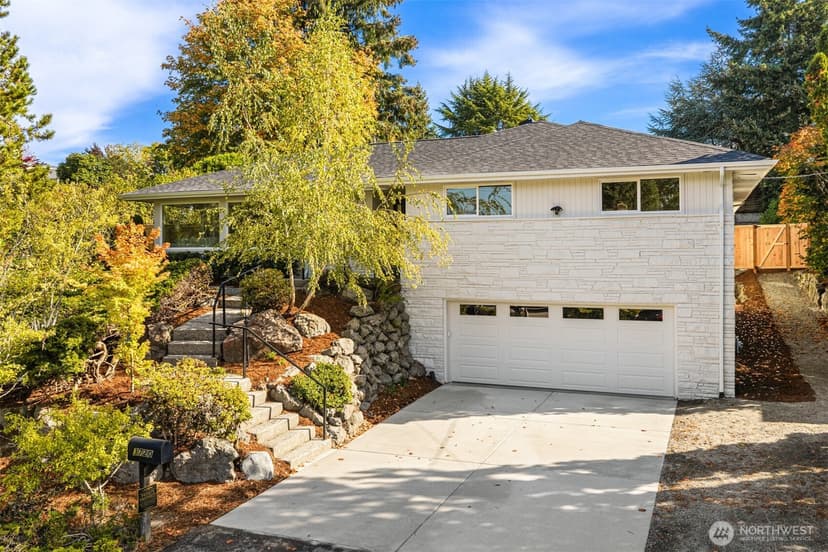 Property photo for 3720 80th Avenue SE, Mercer Island photo 30