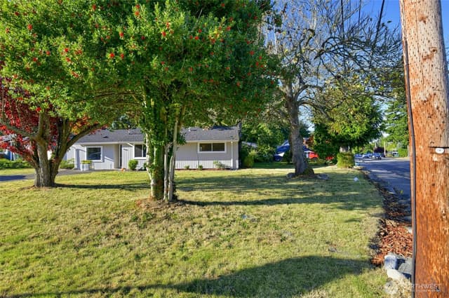 Property photo for 4801 224th Street SW, Mountlake Terrace photo 4