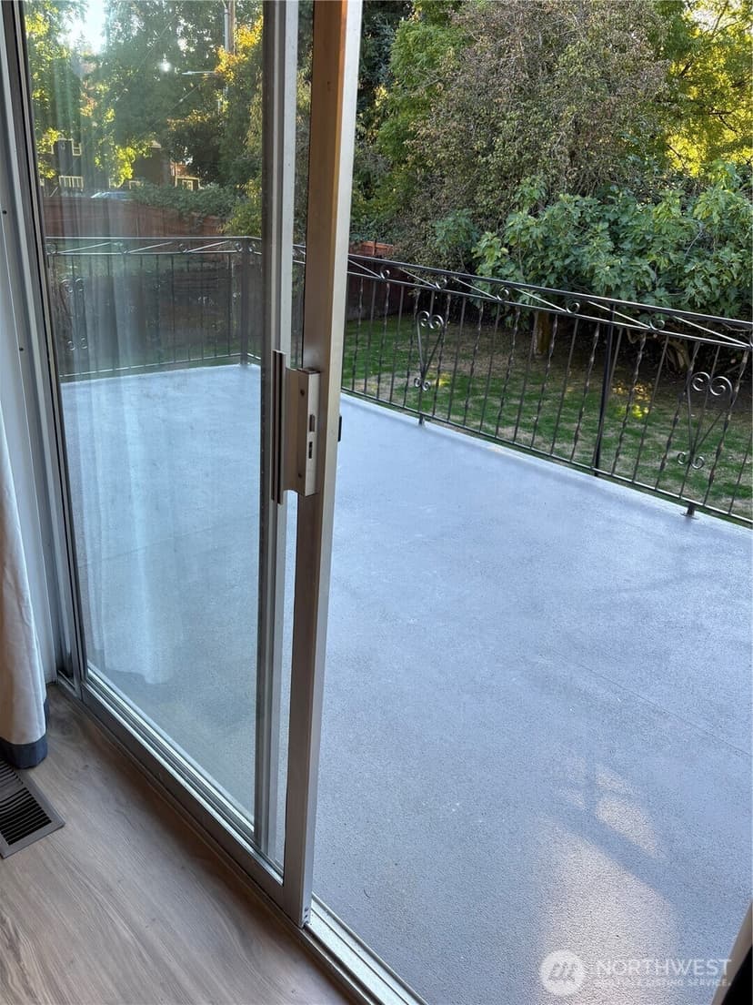 Property photo for 15509 Meridian Avenue N, Shoreline photo 17