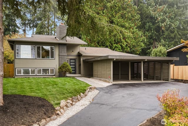 Property photo for 7420 181st Place SW, Edmonds photo 3