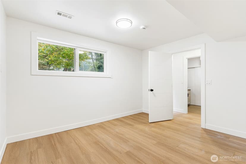 Property photo for 7420 181st Place SW, Edmonds photo 29