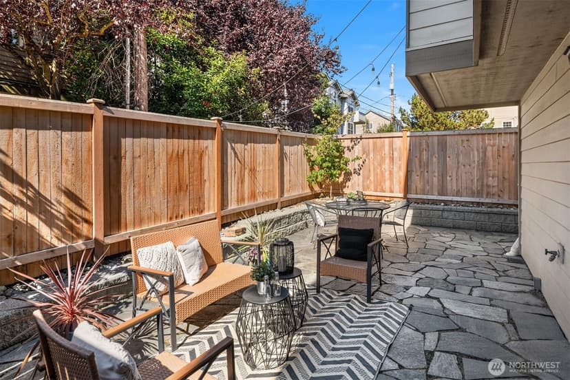 Property photo for 8521 Interlake Avenue N #B, Seattle photo 23
