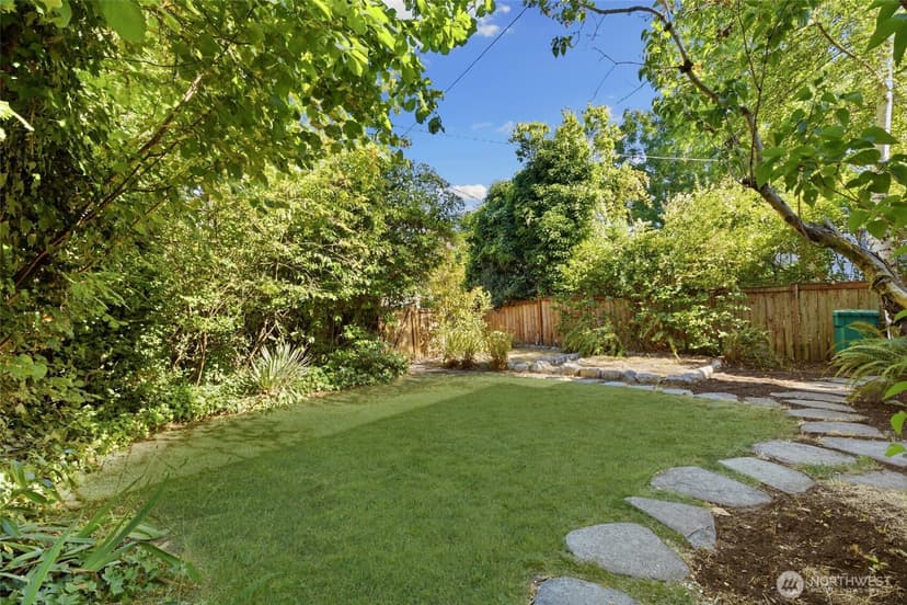 Property photo for 5246 12th Avenue NE, Seattle photo 29