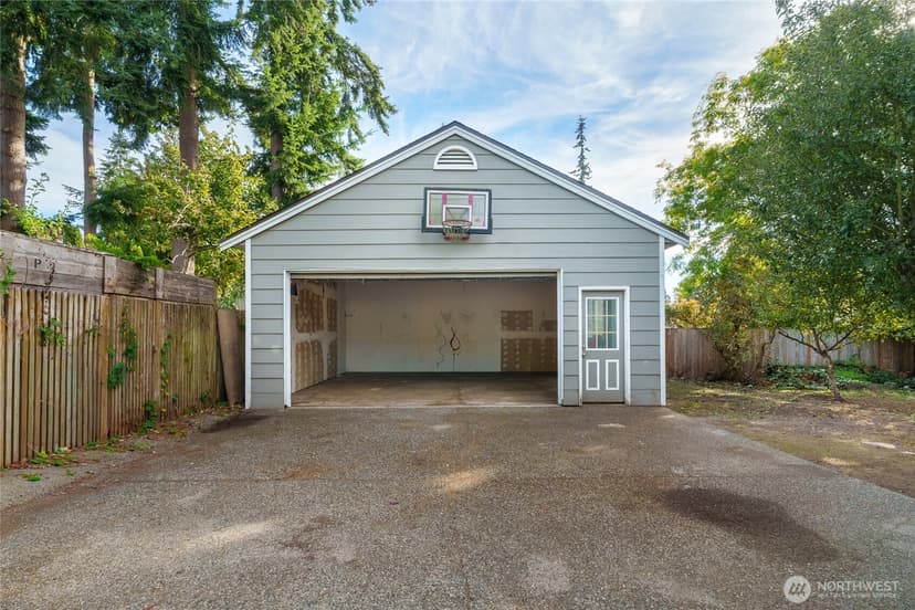 Property photo for 1211 N 173rd Street, Shoreline photo 19