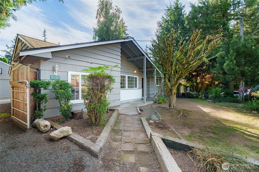 Property photo for 1211 N 173rd Street, Shoreline