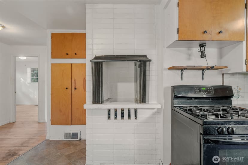 Property photo for 1211 N 173rd Street, Shoreline photo 7