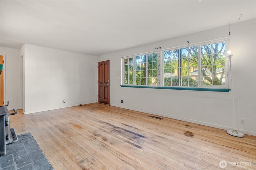 Property photo for 1211 N 173rd Street, Shoreline photo 5
