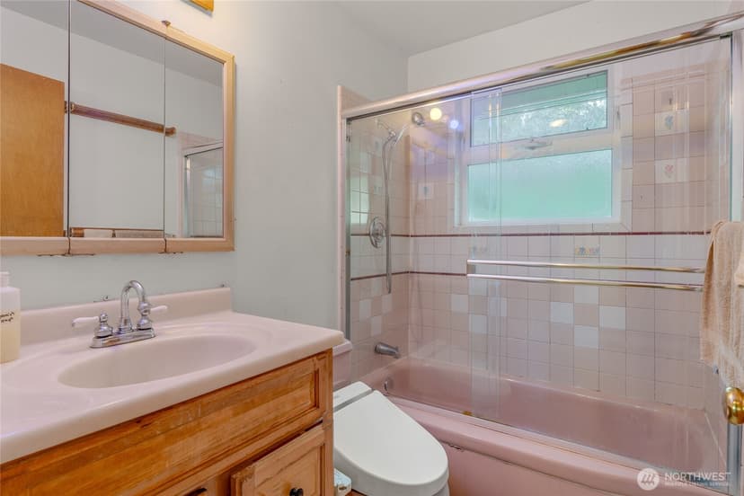 Property photo for 1211 N 173rd Street, Shoreline photo 14