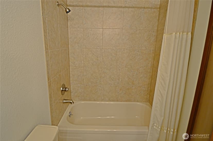 Property photo for 9925 61st Avenue E, Puyallup photo 15