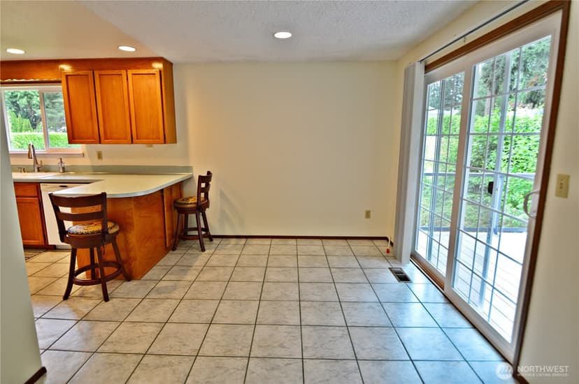 Property photo for 9925 61st Avenue E, Puyallup photo 7
