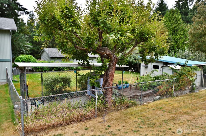 Property photo for 9925 61st Avenue E, Puyallup photo 24