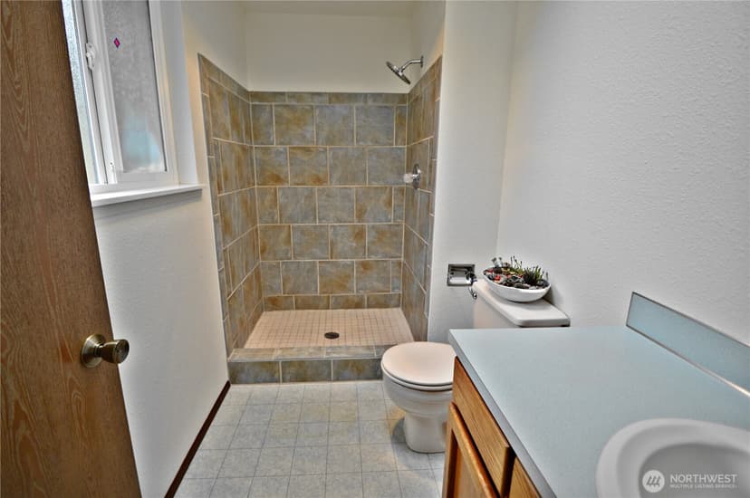 Property photo for 9925 61st Avenue E, Puyallup photo 11