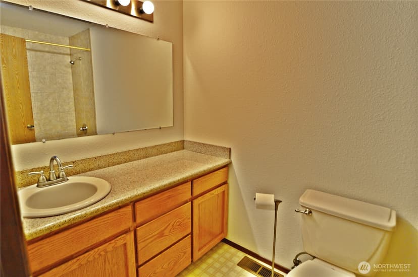 Property photo for 9925 61st Avenue E, Puyallup photo 14