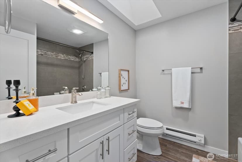 Property photo for 12728 NE 132nd Place, Kirkland photo 13
