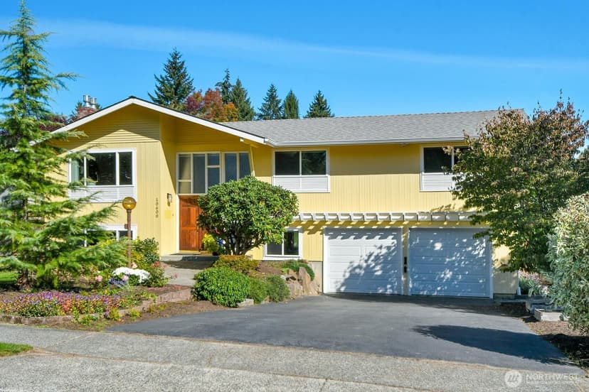 Property photo for 10600 NE 198th Street, Bothell photo 2