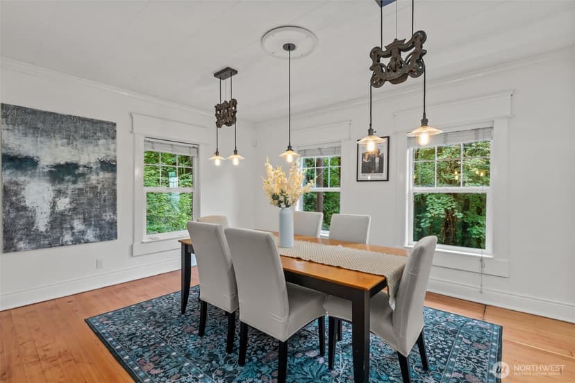 Property photo for 2106 Fairmount Avenue SW, Seattle photo 9