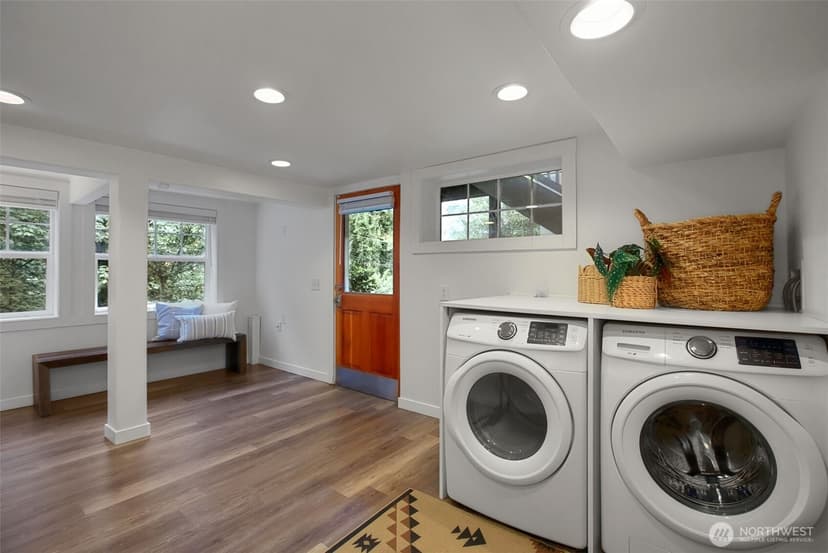 Property photo for 2106 Fairmount Avenue SW, Seattle photo 34