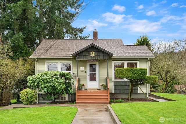 Property photo for 18023 62nd Avenue NE, Kenmore