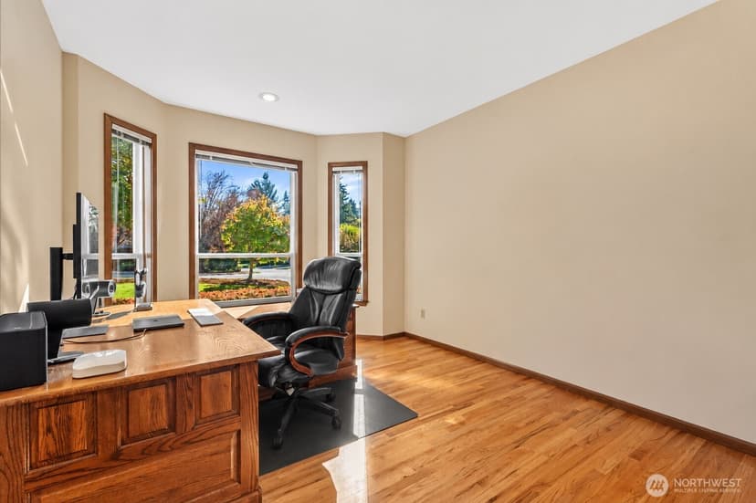 Property photo for 36023 3rd Avenue S, Federal Way photo 6