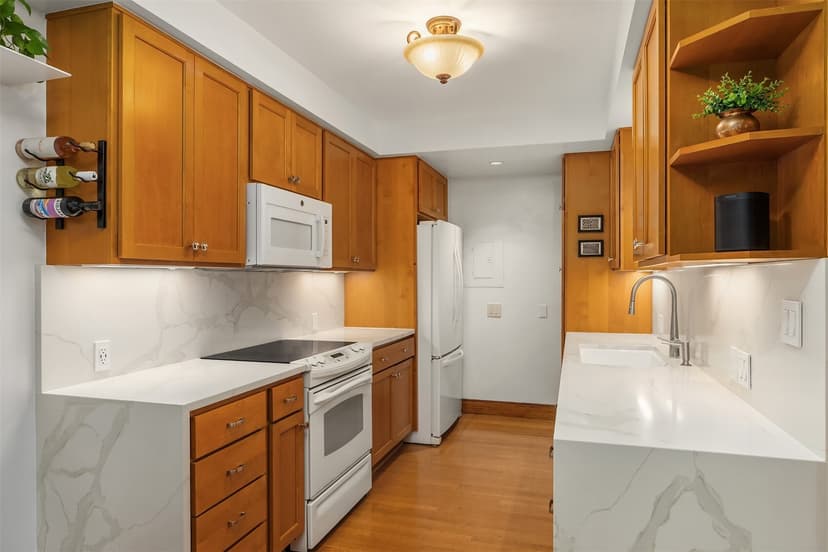 Property photo for 200 17th Avenue E #204, Seattle photo 12