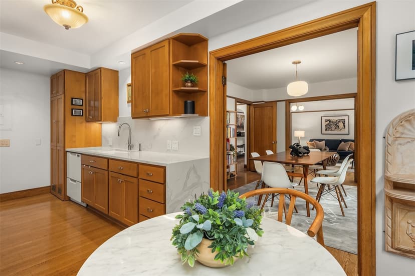 Property photo for 200 17th Avenue E #204, Seattle photo 11