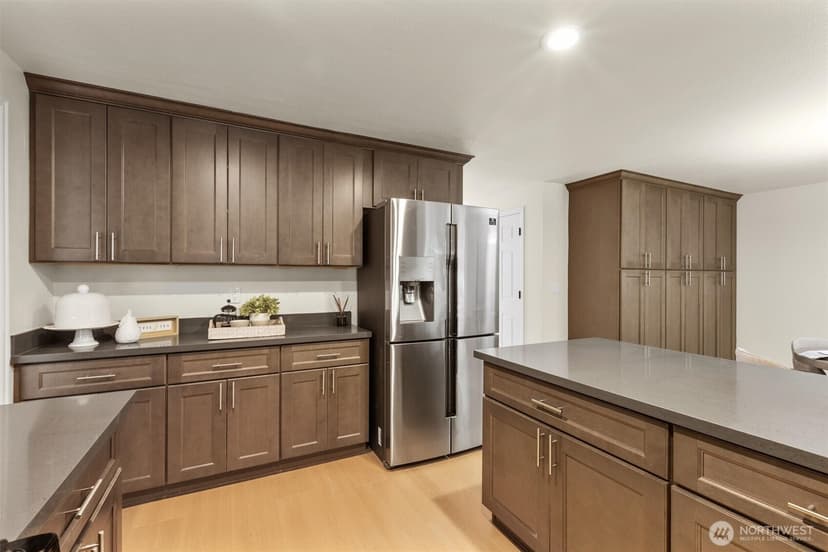 Property photo for 1007 174th Avenue NE, Bellevue photo 14