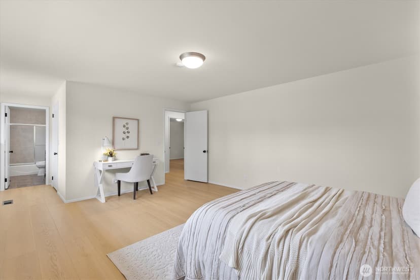 Property photo for 1007 174th Avenue NE, Bellevue photo 22