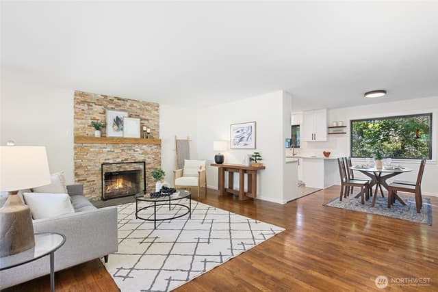 Property photo for 13403 SE 208th Street, Kent photo 5