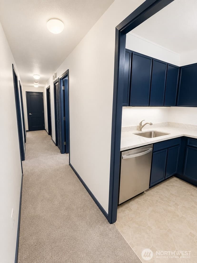 Property photo for 525 Belmont Avenue E #1F, Seattle photo 2
