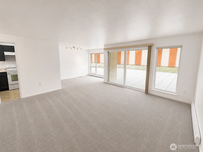 Property photo for 525 Belmont Avenue E #1F, Seattle photo 3