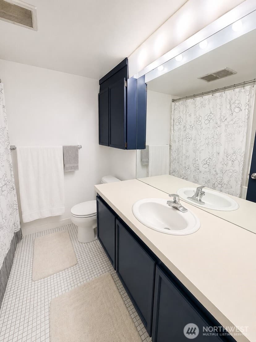 Property photo for 525 Belmont Avenue E #1F, Seattle photo 11