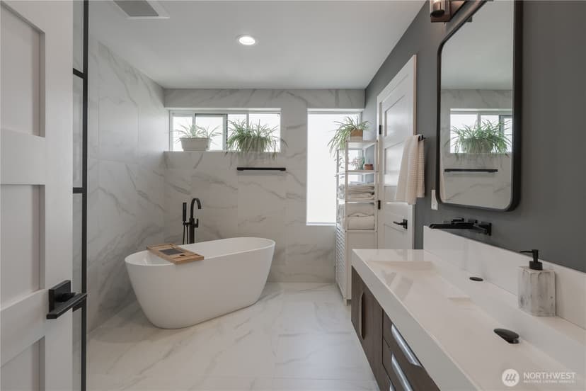 Property photo for 4020 Beach Drive SW, Seattle photo 16
