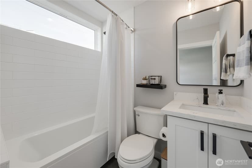 Property photo for 4020 Beach Drive SW, Seattle photo 26