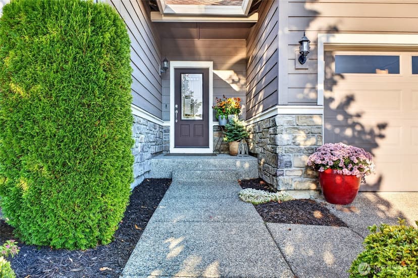 Property photo for 14001 Parkview Drive E, Bonney Lake photo 2